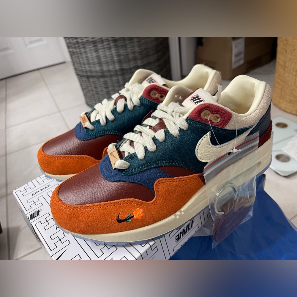 Size 7M/8.5W - Nike Air Max 1 SP x Kasina Won-Ang - Orange 2022